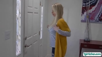 Preview 1 of Www Perfect Sex Girl - Blonde ts Emma Rose deepthroat and anal bareback plumbers ass