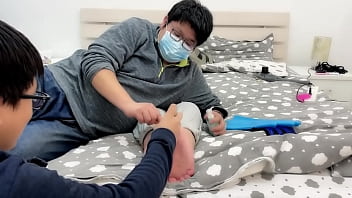 Preview 1 of Xxx Broo - 验证视频