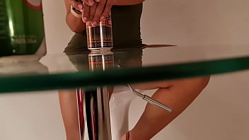 Preview 3 of Bengalibf Xx - upskirt a presentadora de televisi&oacute_n Karelyz Rios