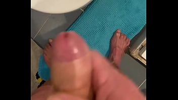 Preview 2 of Fithe Sex Zabrdaste Wala - A sweet wank in the morning