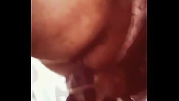 Preview 4 of Xxl Cum - Sentando enterrada na marcha do carro  ....enterrado no rabo do guloso
