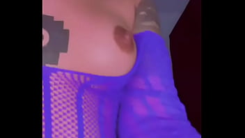 Preview 1 of Squirting Quens - KREAMY KARINA ORGASM TOUCHING HERSELF