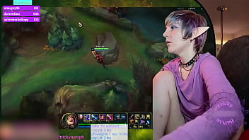 Preview 3 of Homemade Shocking - Tricky Nymph Plays League of Legends on Chaturbate! 25 on Jinx!!