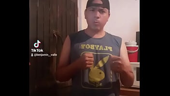 Preview 1 of Mofous Com - Latino sexy en calzoncillos