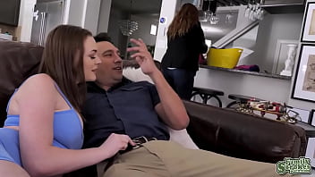 Preview 3 of Www Wapboss Com Fucking Video - Samantha Reigns secretly gave her stepdad Bobby Beefcakes a wet sloppy blowjob