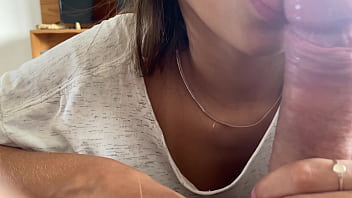 Preview 1 of Wwwredwapme Video 40 - Chupando o meu pau e indo outro