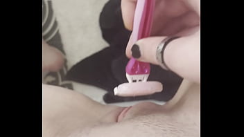 Preview 3 of Sexfillm 1h3o - Gigi Shaves Her Pretty Pink Pussy
