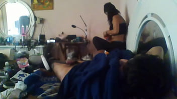 Preview 2 of Party Fingers - me coje sin que me de cuenta