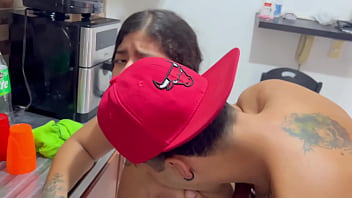 Preview 2 of Www Wetwap Com Sex - Pareja de hermanastros latinos cogen en la zona de lavado de la casa de su abuela.