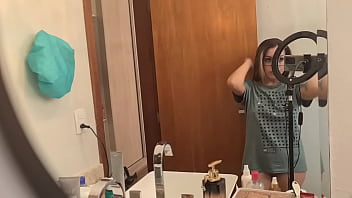 Preview 3 of 9 Sal Sex Hd - loira gostosa foi arrumar o cabelo ,  mas deixou a buceta aparecer