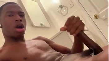 Preview 4 of Gay Schower - Hiding in the toilets to jerk off my dick and moan till i cum