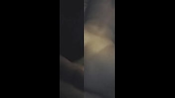 Preview 2 of Enemil Porn - Cuidando bem da buceta da gostosa