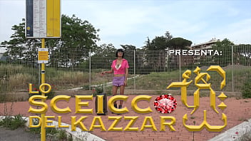 Preview 1 of Mama Ki Ladki Jabardasti Chudai - CANDY SCOTT SI FA TRAPANARE IL CULO DA SCEICCO ABUSIVO