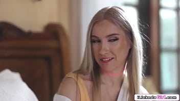 Preview 2 of Teen Titans Starfire Porn - iLickedaGirl.com - 2 lesbians lick and rim blonde classmate