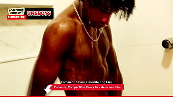 Preview 2 of Indian Condoms Xxx Teachers - Safadinho do New Black tomando banho (Pr&eacute_via ) | Assista Completo no Red