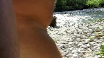 Preview 1 of Sxxxxe Video 2017 - balade nu dans la for&ecirc_ts au bord de l&#039_eau et masturbation de sexe mou et belle &eacute_rection.
