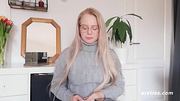 Preview 4 of Video Sek Hot - Ersties: Amateur Blonde Babe Stimulates Her G Spot
