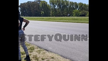 Preview 2 of Www Holy Celeb Mom Com - Stefy Quinn provocando a los camioneros en la ruta