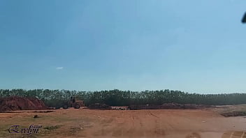 Preview 2 of Kassal Sex - EU FAZENDO A GAROTA PERDIDA NO MEIO DO MATO COM OS PE&Atilde_O NO INTERIOR DE SP FUDENDO COM 2 NO MATO E NO TRATOR VEJA COMPLETO NO X.RED