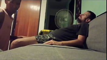 Preview 1 of Slut Britsh - LA CHUPA COMO LOS DIOSES EN EL LIVING