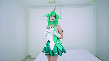 Preview 1 of Gloryhole Small - Essa Soraka aguenta uma piroca gigante
