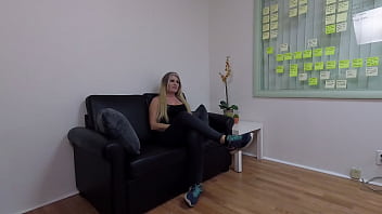 Preview 2 of How Fuck My Mom - Samantha Milf Casting LEFT 1