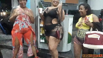 Preview 1 of Hentai Juegos - Saindo da festa o bonde das meninas,  para no posto de gasolina e apronta todas Grazy Sapeca,  Nana Diaba,  Suzy fura&ccedil_&atilde_o