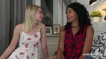 Preview 4 of Amateur Nice Amateur - Ersties: Sexy Amateurm&auml_dels haben Spa&szlig_ miteinander