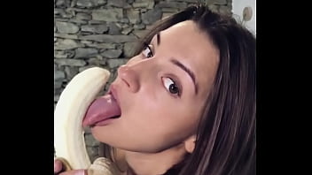 Preview 1 of 80 Year Ass - hot Banana Deepthroat