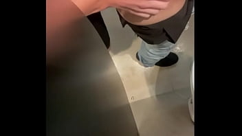 Preview 2 of Xxx Pcm - FUDENDO NA LOJA DE ROUPA E NO BANHEIR&Atilde_O DO SHOPPING (COMPLETO NO RED)