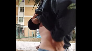 Preview 2 of Leah Gotten Finger - Me encuero en la calle de madrugada