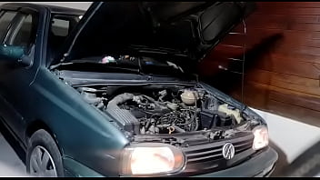 Preview 3 of Do You Have Virgin - Ia pra academia e meu carro n&atilde_o quis pega meu vizinho me ajudou e acabamos fazendo um sexo gostoso no capo do meu golf