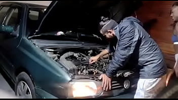 Preview 4 of Do You Have Virgin - Ia pra academia e meu carro n&atilde_o quis pega meu vizinho me ajudou e acabamos fazendo um sexo gostoso no capo do meu golf
