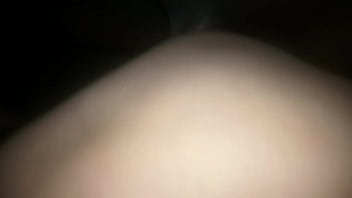 Preview 2 of Kleine Punci - Ela pediu leitinho no c&uacute_. Ent&atilde_o eu dei