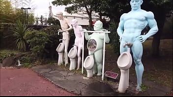 Preview 1 of Wwwxvideoseom - Parque tem&aacute_tico sobre SEXO. Esculturas que d&atilde_o at&eacute_ TES&Atilde_O