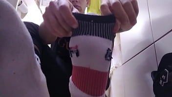 Preview 2 of Trk Bears - ENJOY MY SWEATY FEET WITH CUMSHOT