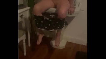 Preview 2 of Big Booty Sister Wants Internal - Apr&egrave_s la baise je bosse dans la chambre