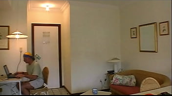 Preview 2 of Nisha Hdfc Bank - le avventure di Leo in brasile promo