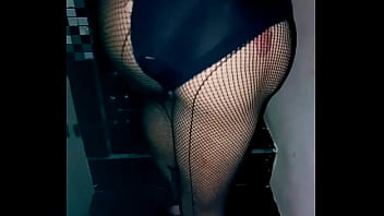 Preview 1 of Arab Yummy Elissa - Video de verificaci&oacute_n papis.