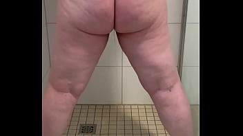 Preview 3 of 2003 Xxx Video - vor dem duschen