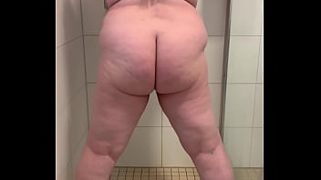 Preview 4 of 2003 Xxx Video - vor dem duschen