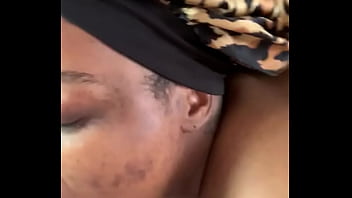 Preview 1 of English Video Xxx 23 Year - Bussing a nut in my girl mouth