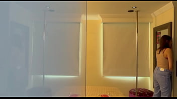 Preview 2 of Cathy Heaven Full Sex Film - Ella recibe una llamada caliente y la empleada del hotel la graba parte 1