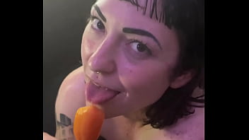 Preview 3 of Xxx Video D H Com - Alli-Kat goes bananas for creamsicles