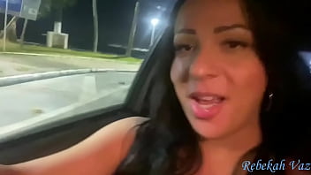 Preview 2 of Sunny Loven Sex - Meu namorado corno tem tesao de me ver dando pra estranhos na rua . COMPLETO NO RED