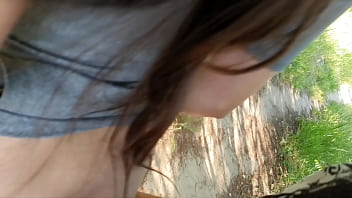 Preview 4 of Girls Urine Passing Fuck Time - Boquete e foda arriscada na trilha at&eacute_ gozar na boquinha da novinha