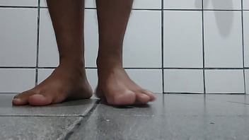 Preview 3 of Xxx Sex Mome Sons Video - Ladysilva exibindo seus lindos p&eacute_s