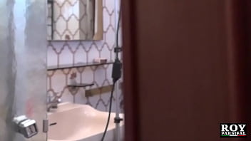 Preview 1 of Xnxx Dedi Mms - Rosa la maiala fa una bella sorpresa a Roy Parsifal. Un pomeriggio di vero sesso amatoriale