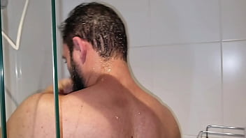 Preview 1 of Seng Chick - watching in the bath