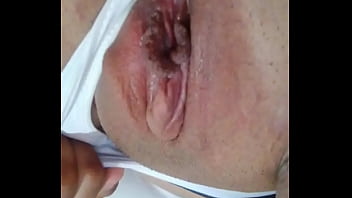 Preview 3 of Sex Sisterand Mom - Gostosa mostrando a bocet&atilde_o